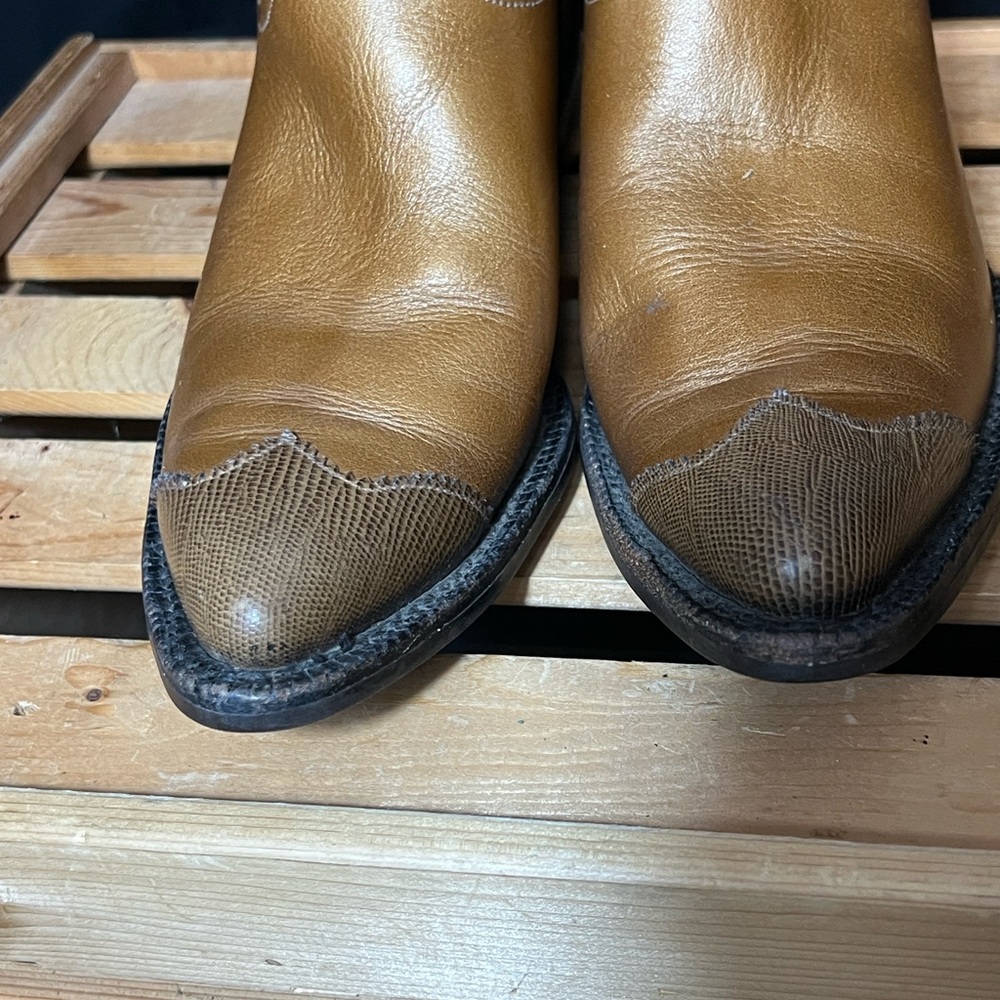 Acme Women's Metallic Gold Western Boots. Size 7.5? - Picture 2 of 14